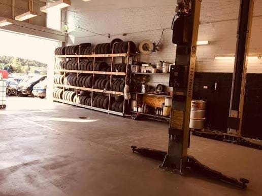 Motors Auto Service Rengashotelli ja rengassäilytys - Motors Auto Service