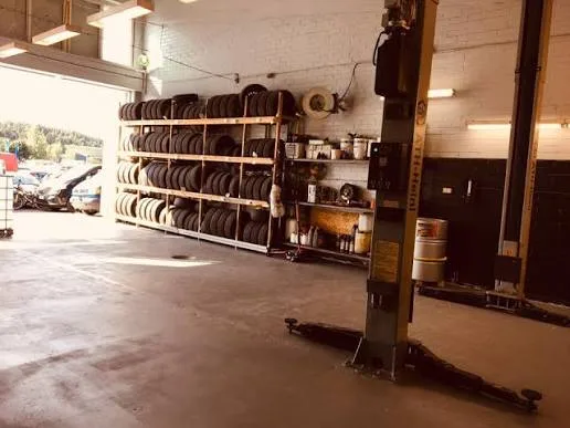 Motors Auto Service Rengashotelli ja rengassäilytys - Motors Auto Service